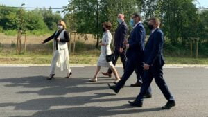 Ostrzeszów: Premier Morawiecki otworzył drogę do Pisarzowic