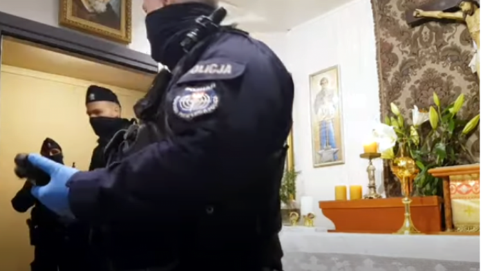 interwencja policji w Towarzystwie Salezjańskim fot. YT