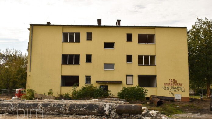 ostatni wyburzony budynek Naramowice fot. PIM