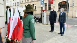 Poznań: Kwiaty dla upamiętnienia Powstania Węgierskiego