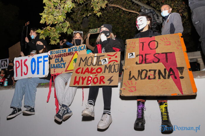 Protest Kobiet 26.10 fot. Sławek Wąchała