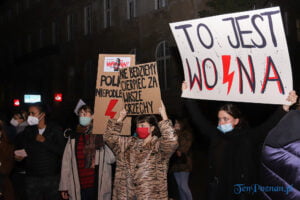 Protest Kobiet 26.10 Młyńska 14 fot. Sławek Wąchała