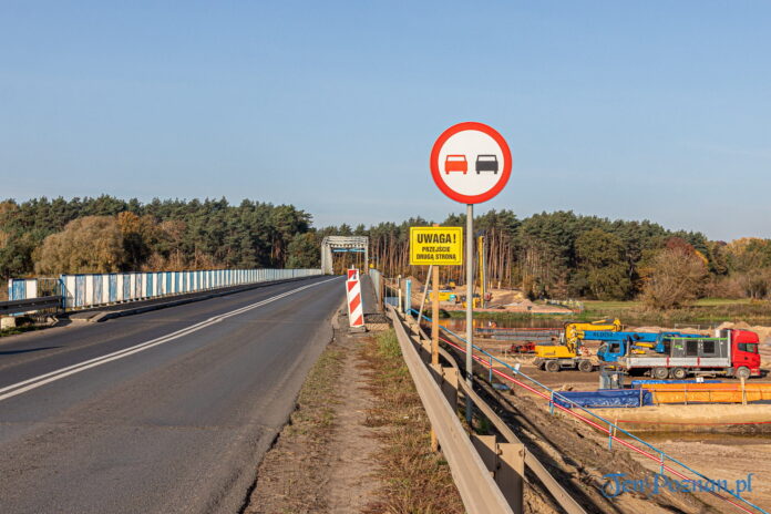 Budowa mostu w Rogalinku nad Wartą fot. Sławek Wąchała