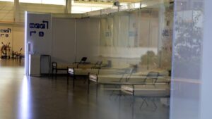 Poznań: Szpital tymczasowy na MTP prawie gotowy, ale... zmienił się operator