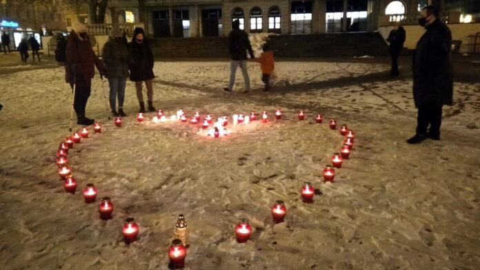 Serce dla prezydenta Adamowicza