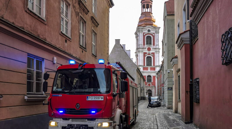 Straż Pożarna PSP OSP pożar strażacy Stare Miasto fot. Sławek Wąchała