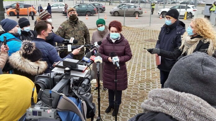 wicewojewoda Aneta Niestrawska, Testy dla nauczycieli fot. WUW