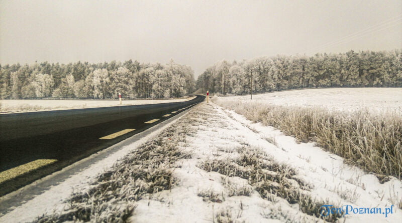 Zima droga zimowa droga śnieg fot. Sławek Wąchała