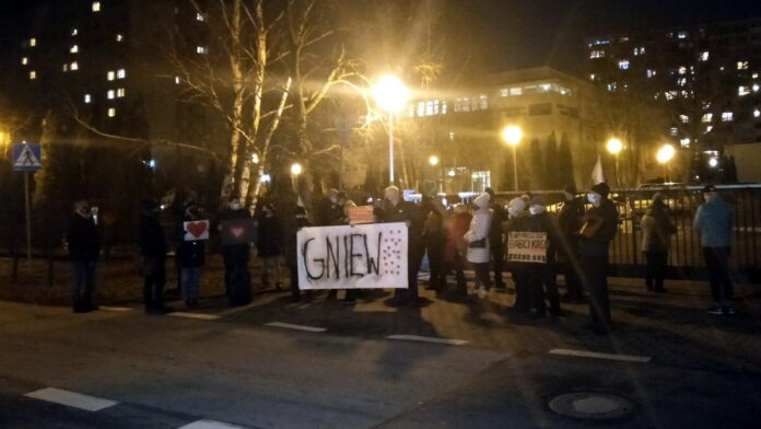 demonstracja przed TVP