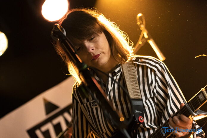 Izzy and the Black Trees fot. Sławek Wąchała
