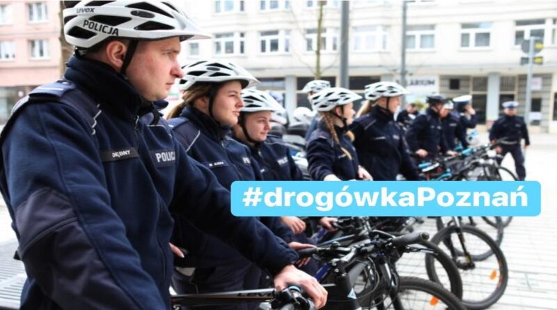 policjanci na rowerach fot. policja Poznań