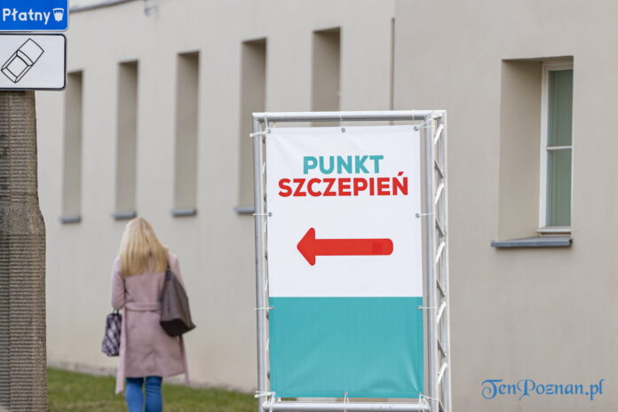 Poznań szczepienia Covid - 19 szczepienie pandemia fot. Sławek Wąchała