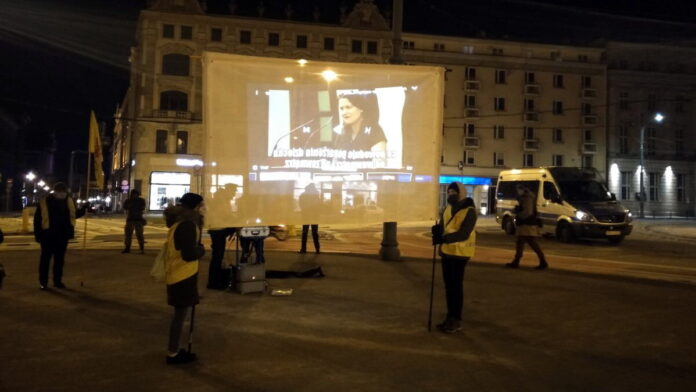 różaniec za grzech aborcji plac Wolności