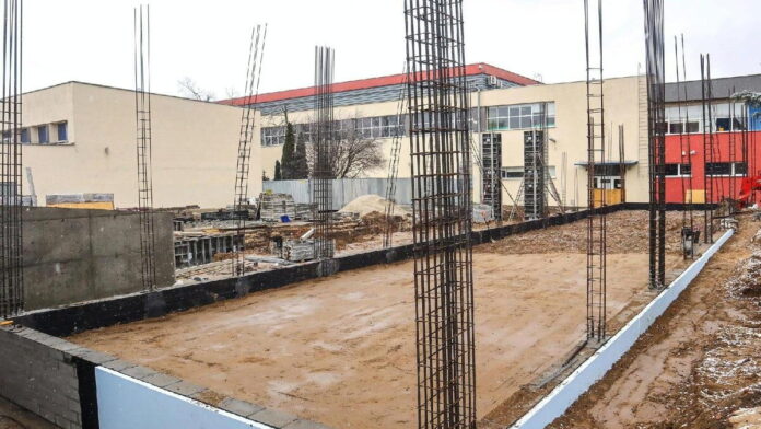 nowy łącznik szkoły na Krzesinach fot. PIM