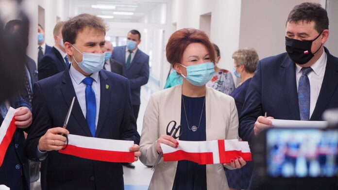 otwarcie pracowni tomografii komputerowej w Turku fot. WUW