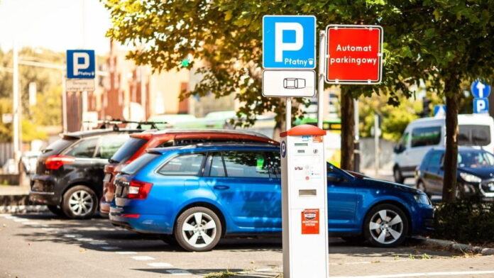 parking fot. ZDM