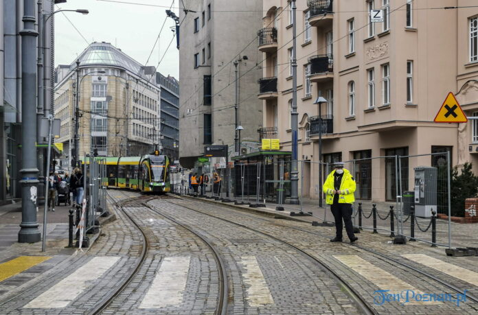 Tramwaj MPK Plac Wiosny Ludów łuk remont zmiana tras fot. Sławek Wąchała