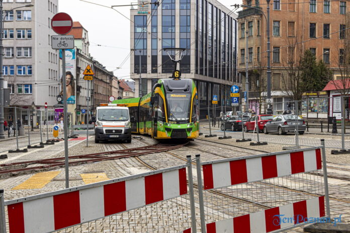 Tramwaj MPK Plac Wiosny Ludów łuk remont zmiana tras fot. Sławek Wąchała