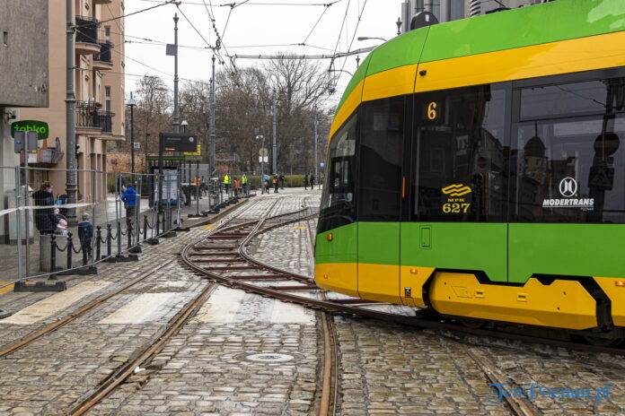 Tramwaj MPK Plac Wiosny Ludów łuk remont zmiana tras fot. Sławek Wąchała