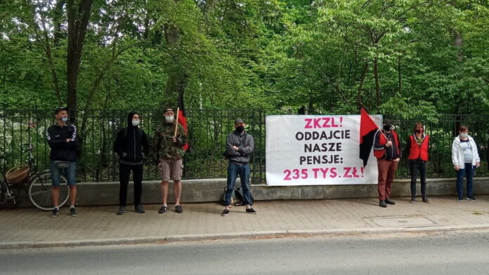 protest Inicjatywy Pracowniczej przed ZKZL