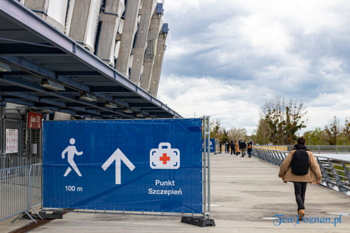 Punkt szczepień przeciwko Covid - 19 Stadion Poznań fot. Sławek Wąchała