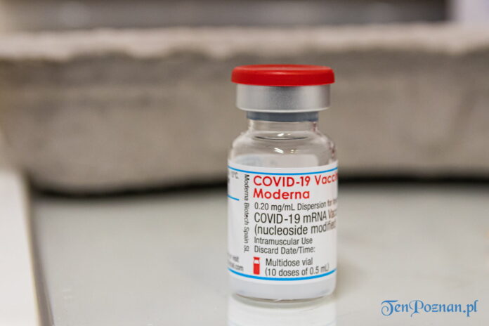 Szczepionka Moderna Covid-19 pandemia fot. Sławek Wąchała