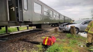 Zderzenie samochodu z pociągiem fot. OSP KSRG Włoszakowice