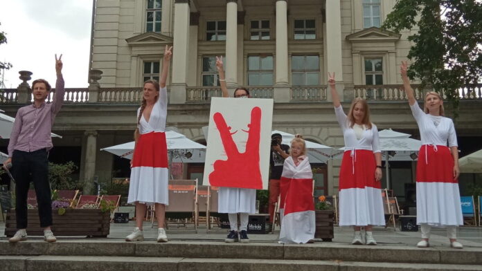 Niech żyje Białoruś fot. L. Łada