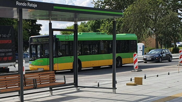 nowe torowisko, rondo Rataje fot. UMP
