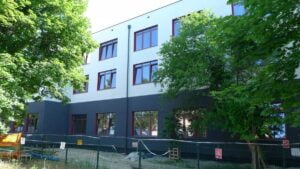 nowy budynek szkoły przy Druskienickiej fot. PIM