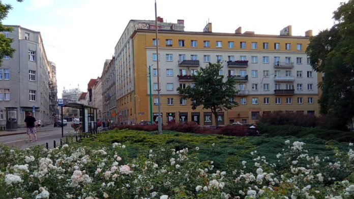 plac Cyryla Ratajskiego fot. L. Łada