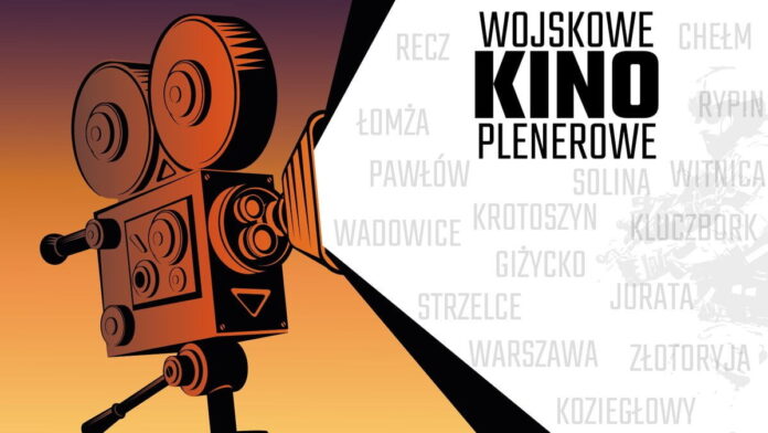 wojskowe kino plenerowe fot. MON