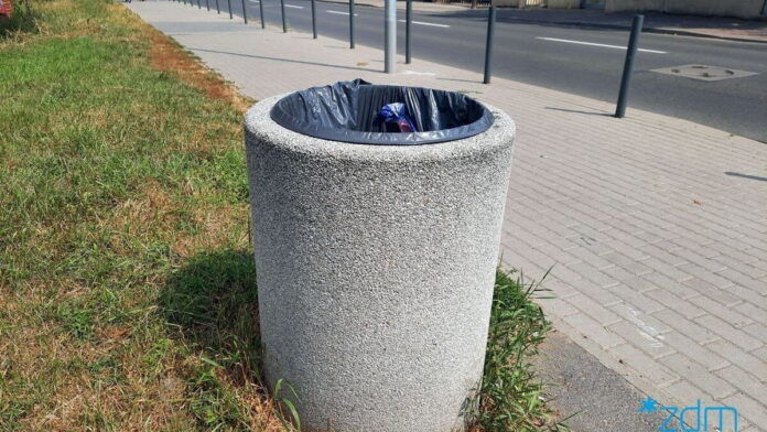 kosz na śmieci fot. ZDM