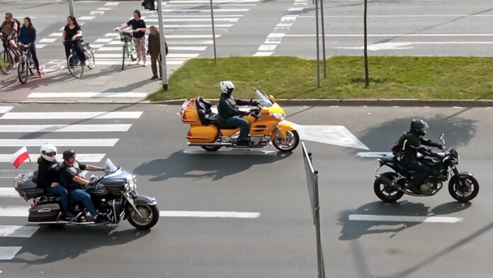 Parada motocyklistów fot. L. Łada