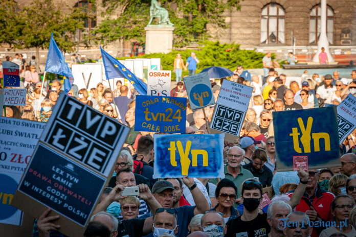 Wolne Media, Wolni Ludzie, Wolna Polska - Lex TVN - fot. Sławek Wąchała