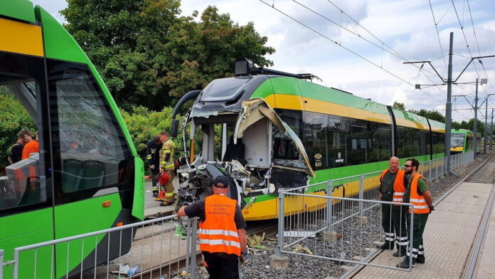 zderzenie tramwajów, rondo Starołęka fot. UMP