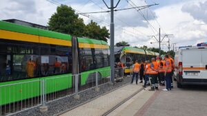 zderzenie tramwajów, rondo Starołęka fot. UMP