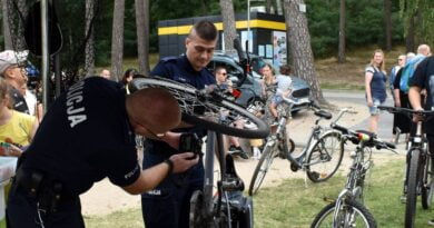 znakowanie rowerów fot. policja Międzychód