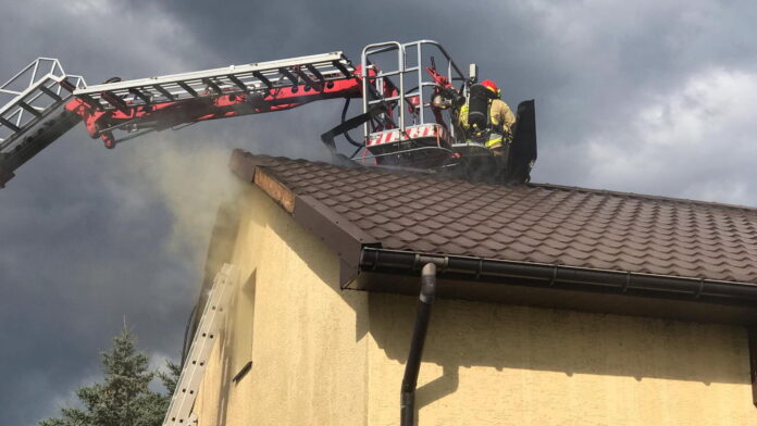 pożar domu fot. OSP Stawiszyn
