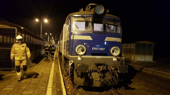 pożar lokomotywy fot. OSP Tarnówka