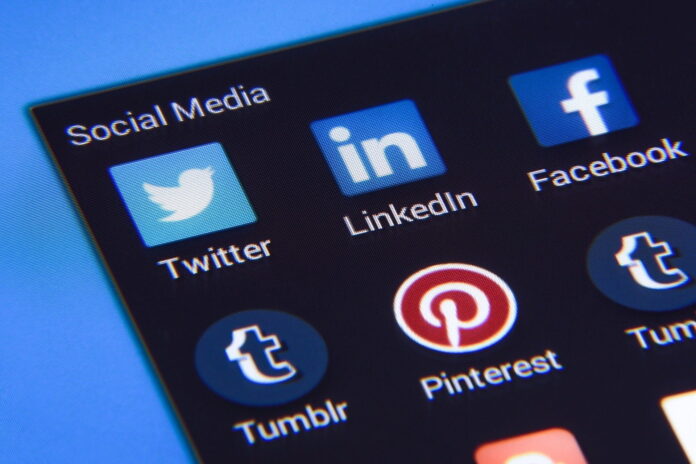 social media fot pixabay.com