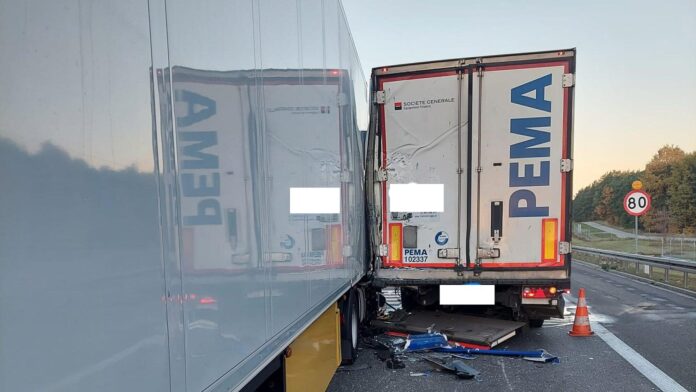 wypadek A2 fot. KSRG Straż Pożarna Stare Miasto