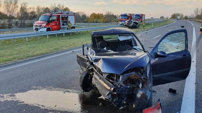 wypadek, S5 fot. KP PSP Rawicz