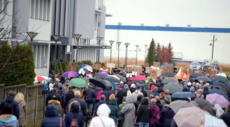 protest w Tarnowie Podgórnym fot. Tarnowo Podgórne FB