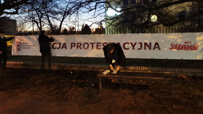 akcja protestacyjna ZNP fot. S. Wąchała
