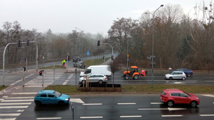śnieg z deszczem, Wojska Polskiego fot. L. Łada