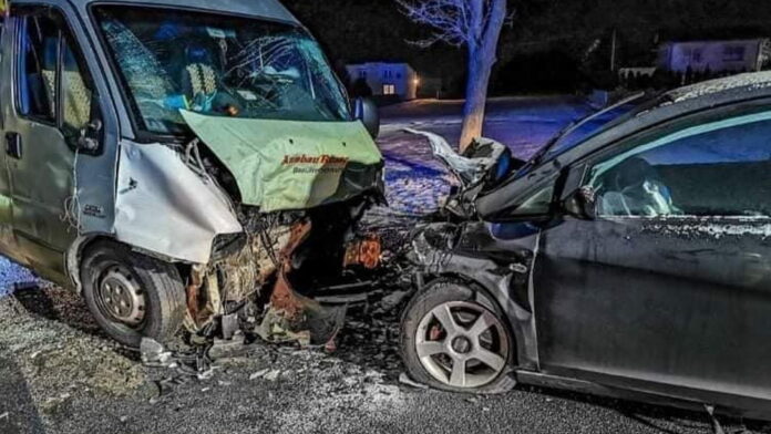 wypadek, Kamienna Kolonia fot. OSP KSRG Błaszki