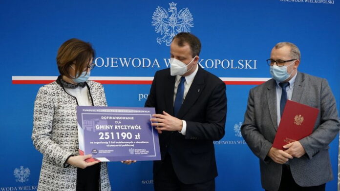 podpisanie umów FRPA fot. WUW