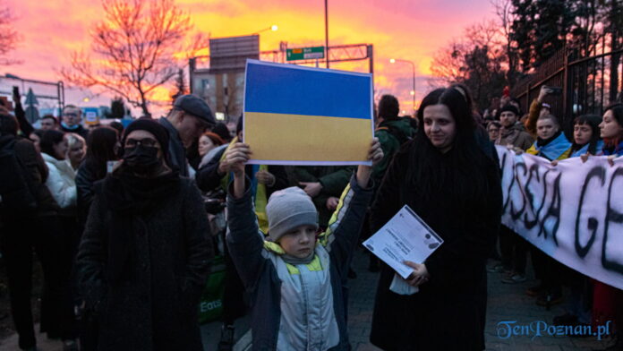 Protest przeciwko agresji Rosji na Ukrainę pod Konsulatem Rosji w Poznaniu fot. Sławek Wąchała