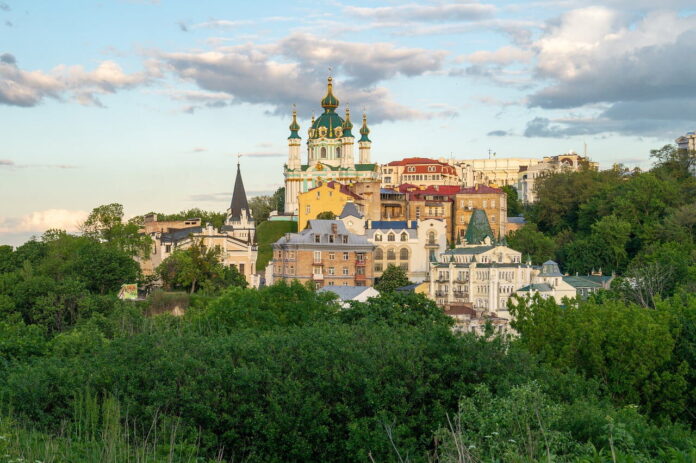 Ukraina